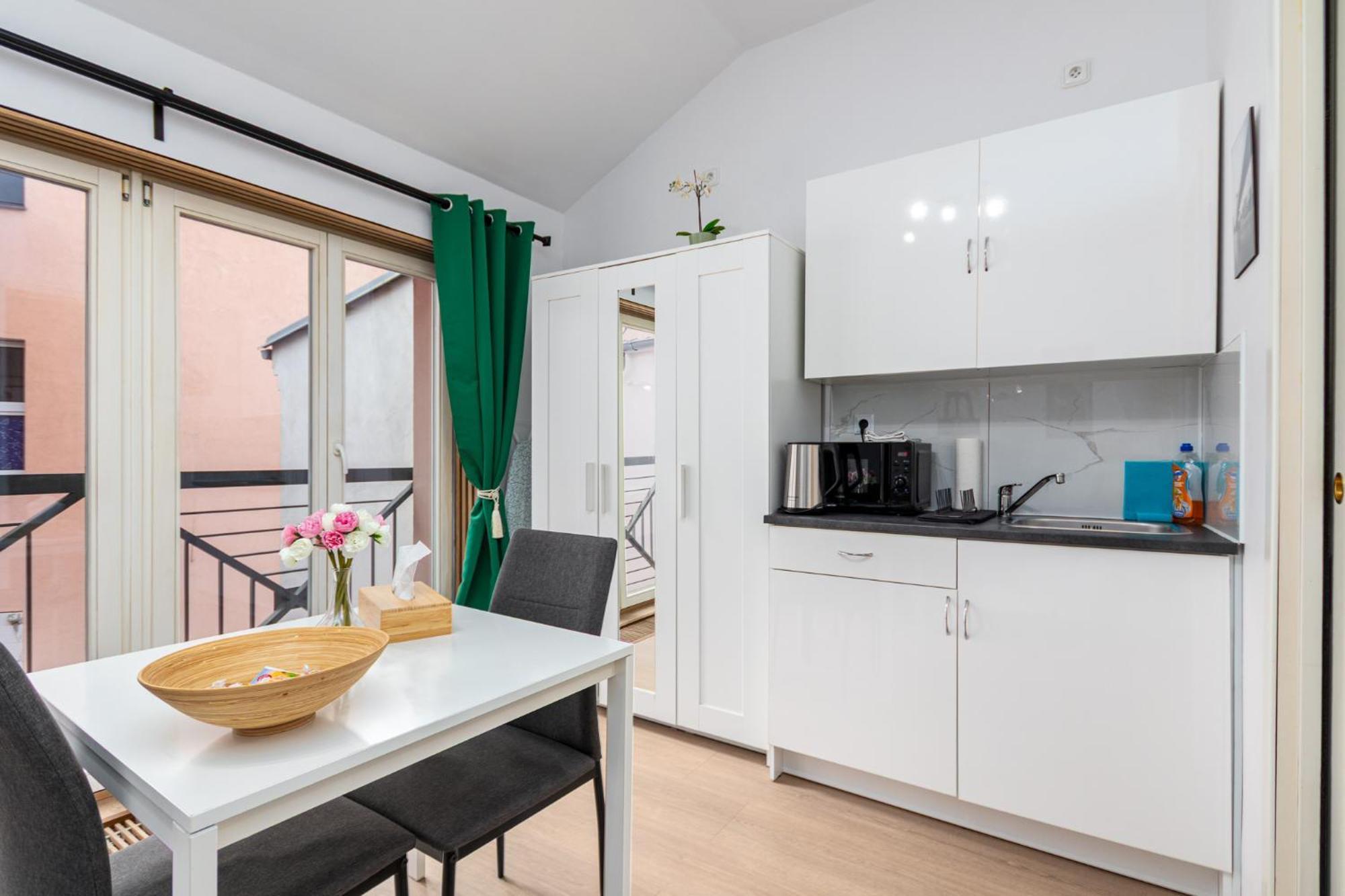 Gasthof Private Retreat Close To Stations In 3 *
